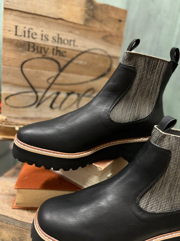 Ideal Chelsea Boot